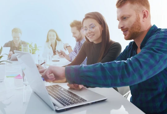 Co to jest system CMS? Czyli wszystko o narzędziach do tworzenia stron internetowych