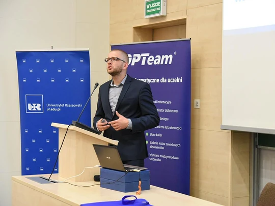 Złota Klamra Uniwersytetu Rzeszowskiego dla OPTeam SA