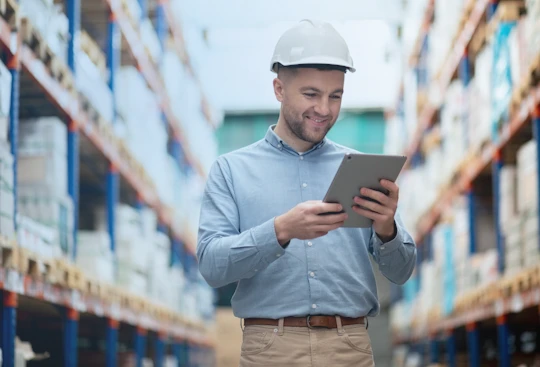 Technologia RFID. Radiowa identyfikacja osób i przedmiotów